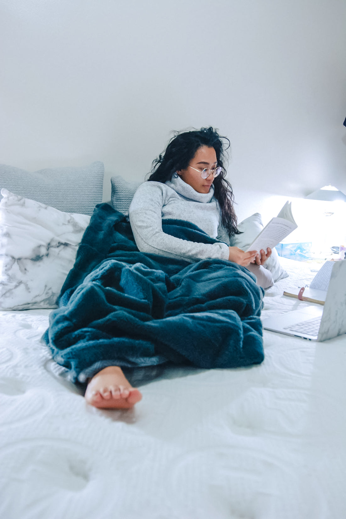 5 Canadian Authors You Need to Have on Your Bookshelf