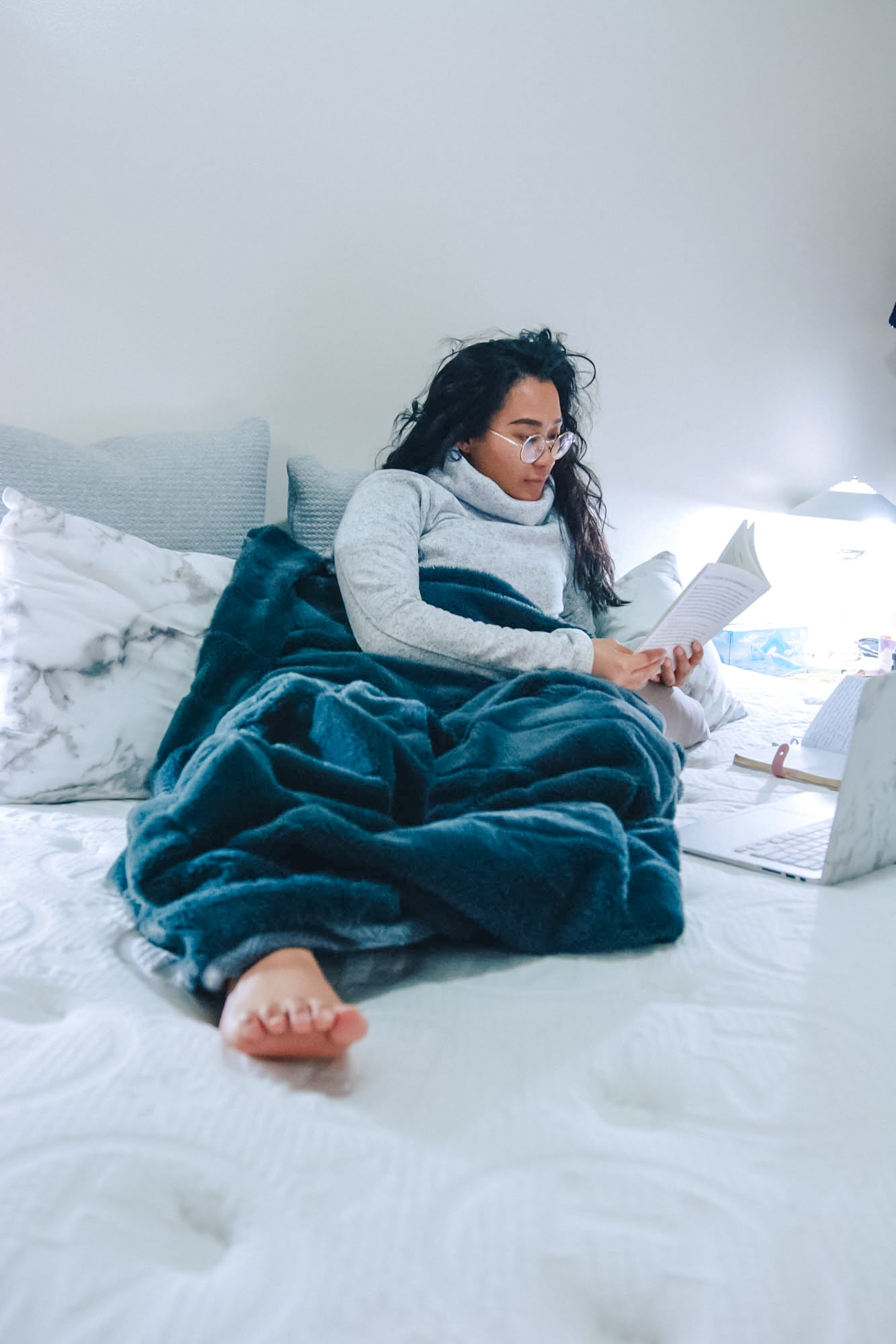 5 Canadian Authors You Need to Have on Your Bookshelf