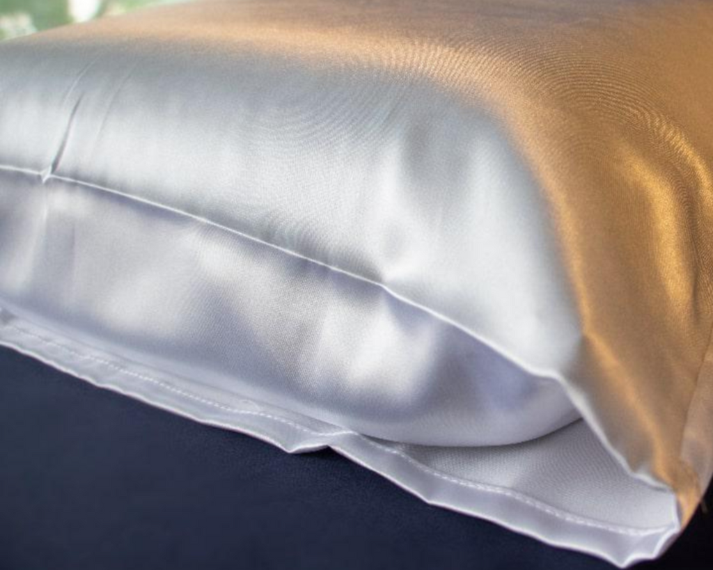 Haven CANADA Cosmetics Silk 3 Piece Pillowcase Gift Set